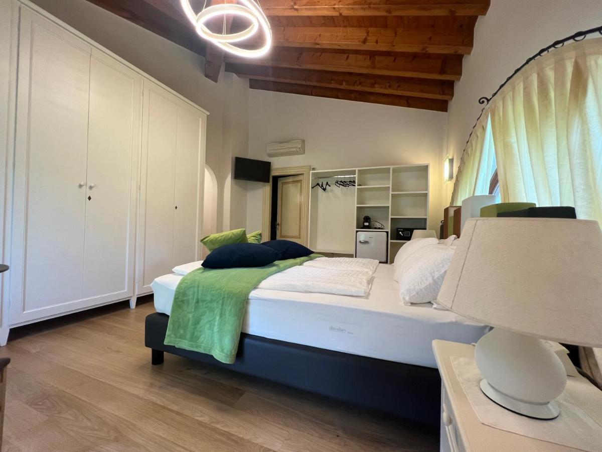 Steba House Savani Barbara Foresteria Lombarda Lonato Εξωτερικό φωτογραφία
